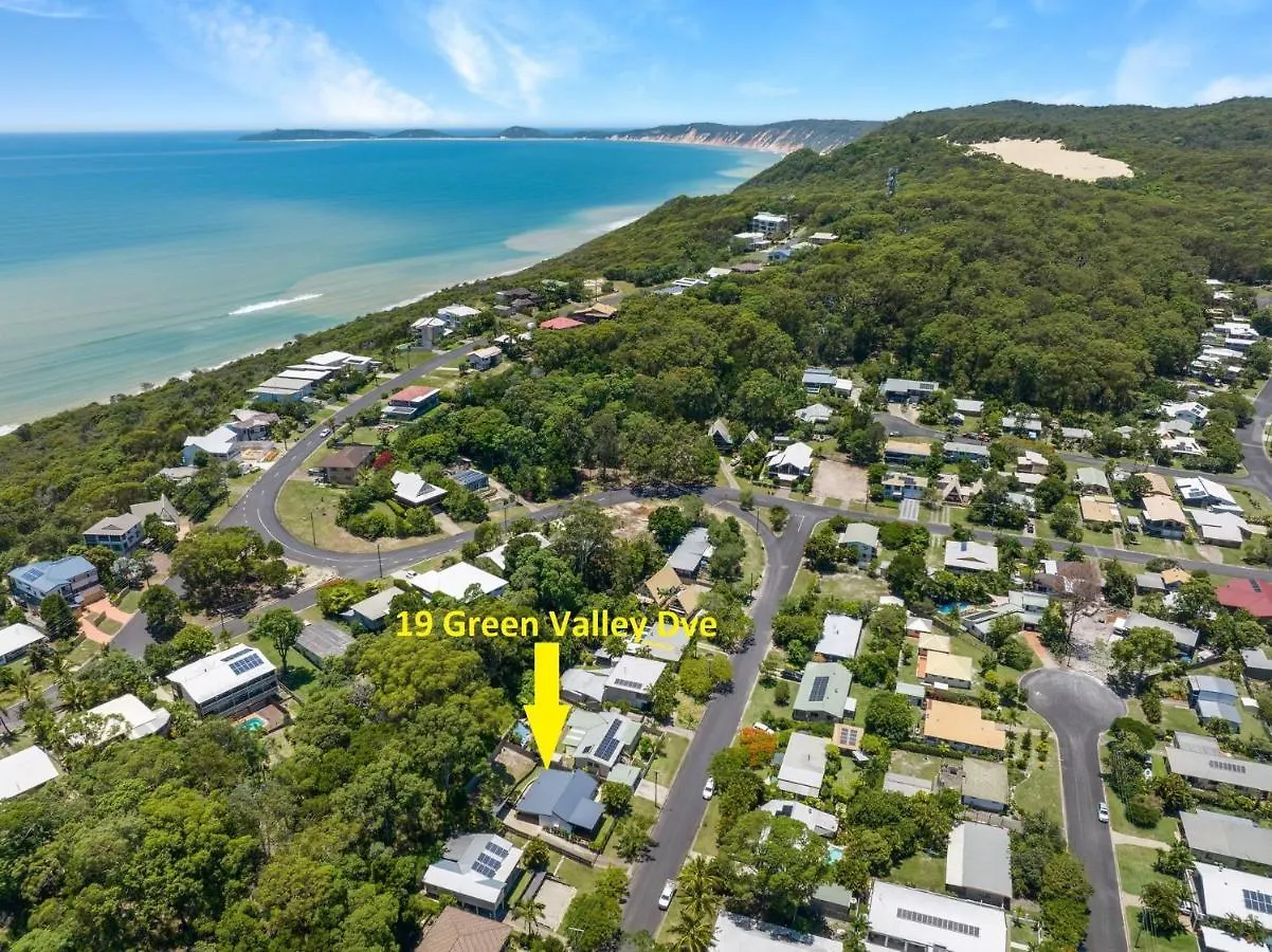 Castaway Cottage - Rainbow Beach